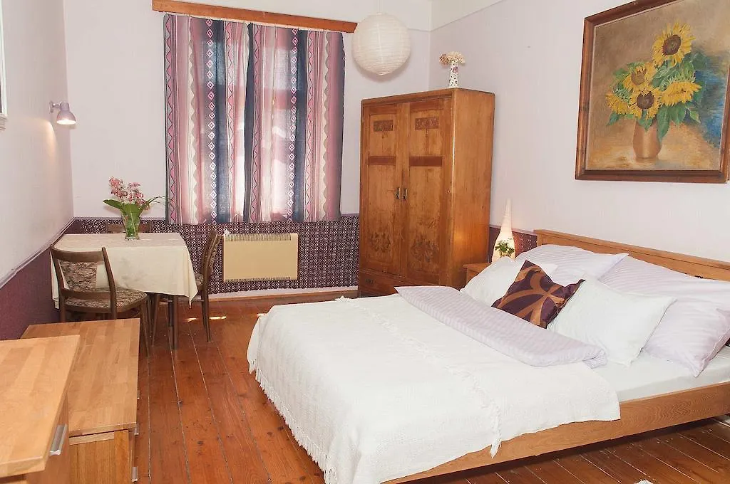 B&B Ivana Prag 2*,